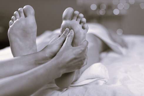 Wellness treatment Chinese Foot Reflexology 