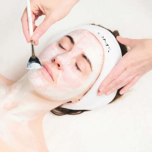 Wellness treatment Collagen Restore Facial